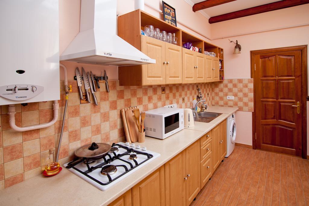 Uyutniy Odessa Exterior foto